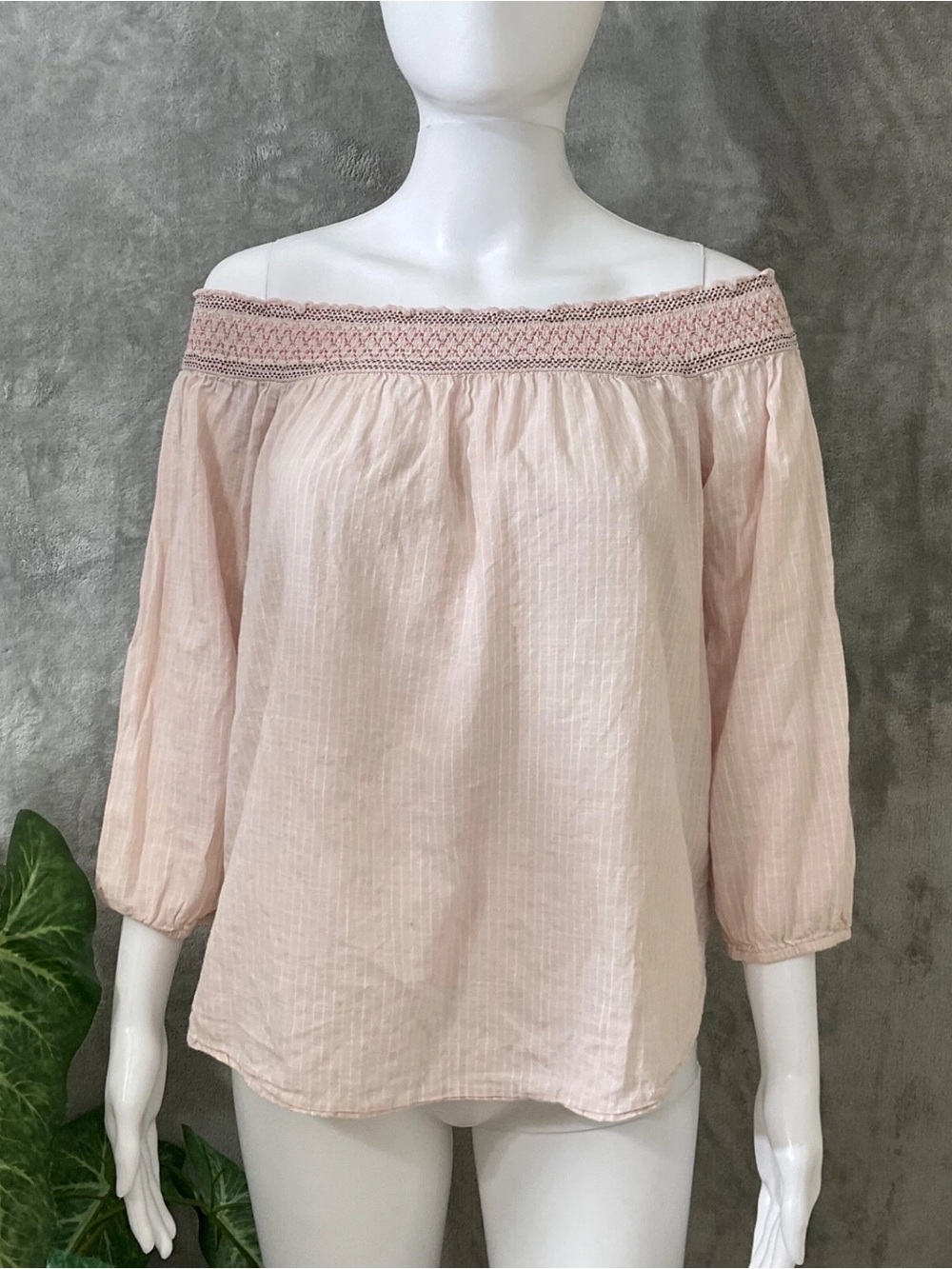 Abercrombie & Fitch pink & white gingham off the shoulder blouse